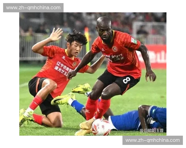 1-0！克雷桑补时救主！泰山VS新鹏城：4防1，克雷桑仍能倒钩_深圳_外援_球员